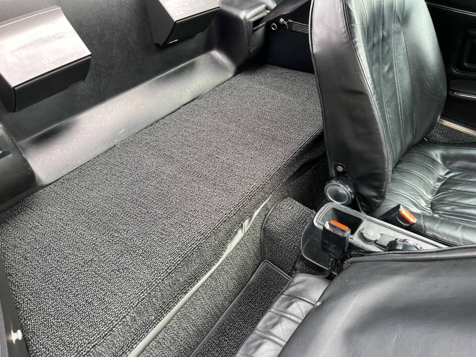 Image 13/14 of FIAT 124 Spider Volumex (1984)