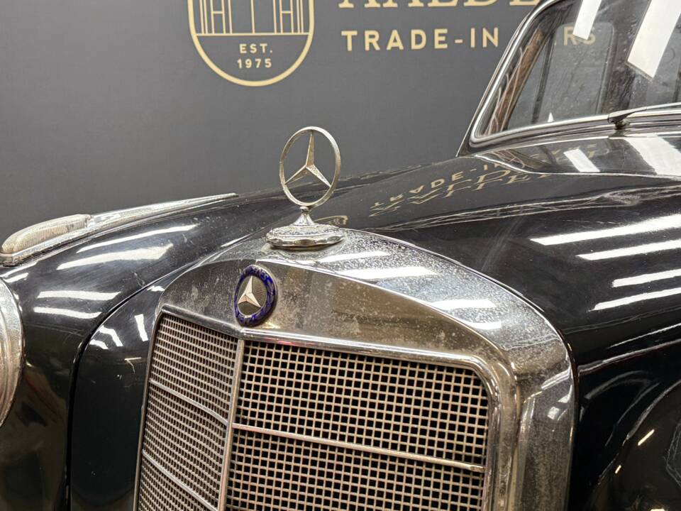 Image 25/50 of Mercedes-Benz 220 S (1955)