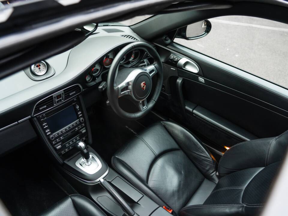 Bild 22/57 von Porsche 911 Turbo (2011)