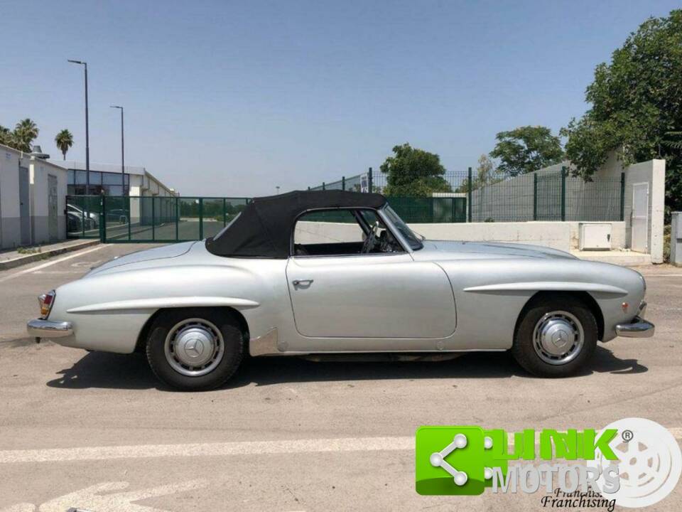 Image 2/10 of Mercedes-Benz 190 SL (1957)