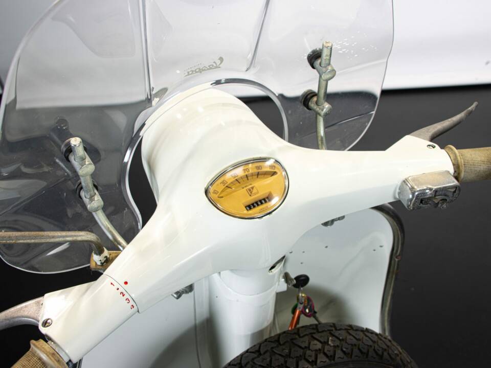 Bild 49/50 von Piaggio Vespa 125 Super (1966)