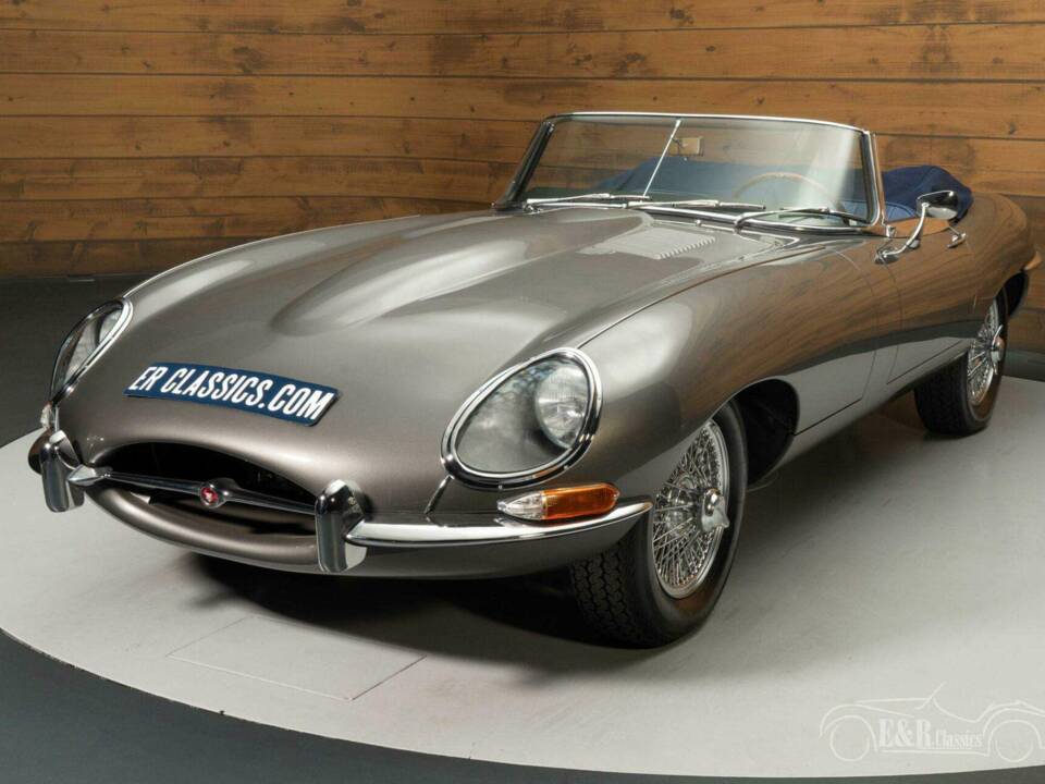 Image 6/19 of Jaguar E-Type 4.2 (1965)