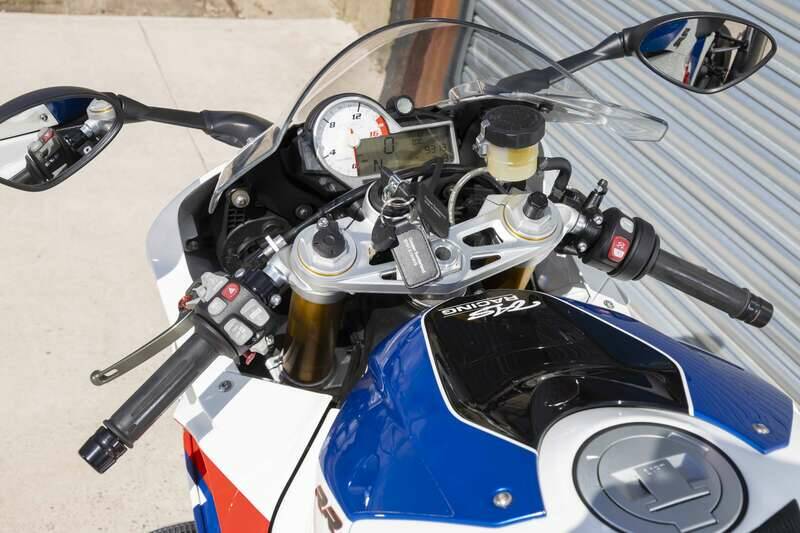 Bild 45/48 von BMW S 1000RR 'TYCO' BSB Race Replica (2016)