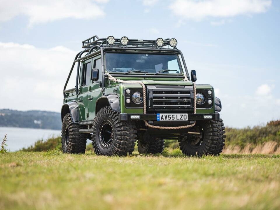 Image 31/31 de Land Rover Defender 110 (2005)
