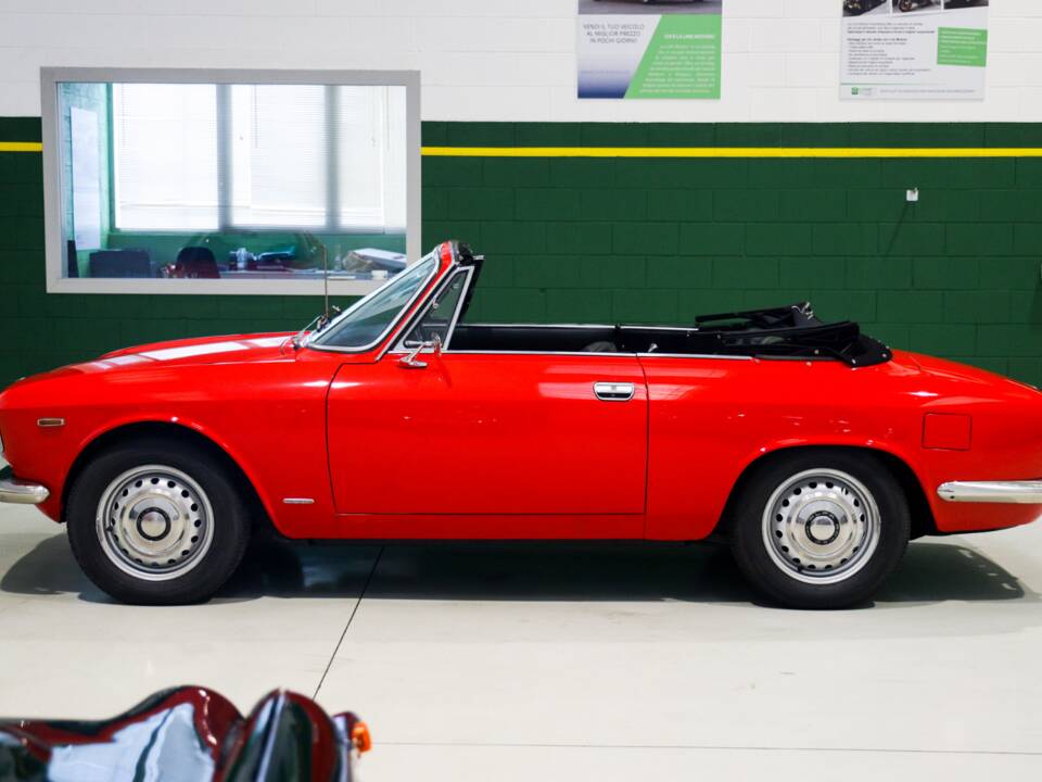 Image 5/58 of Alfa Romeo Giulia 1600 GTC (1965)