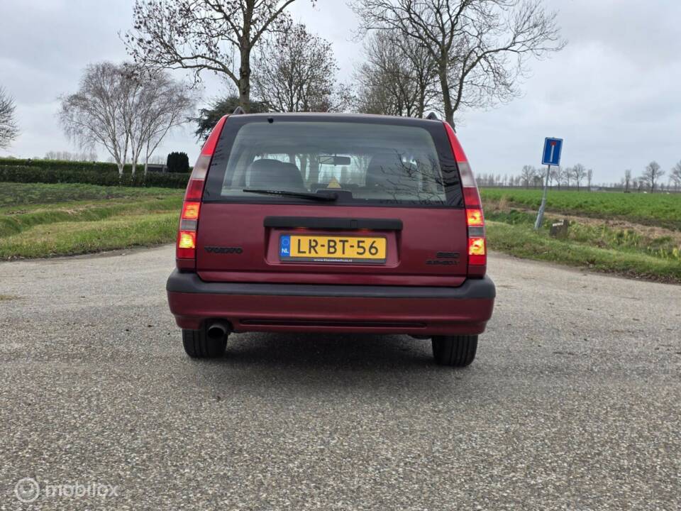 Image 7/38 de Volvo 850 2.5-20V (1995)
