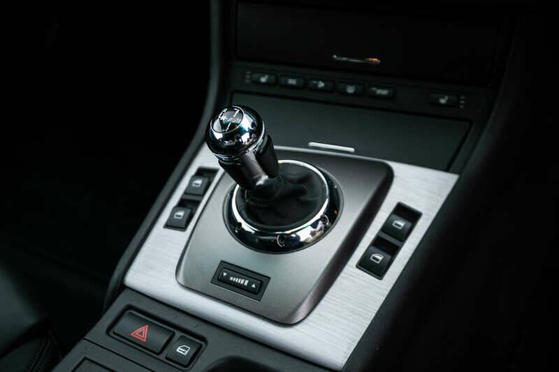 Afbeelding 31/31 van BMW M3 (2005)