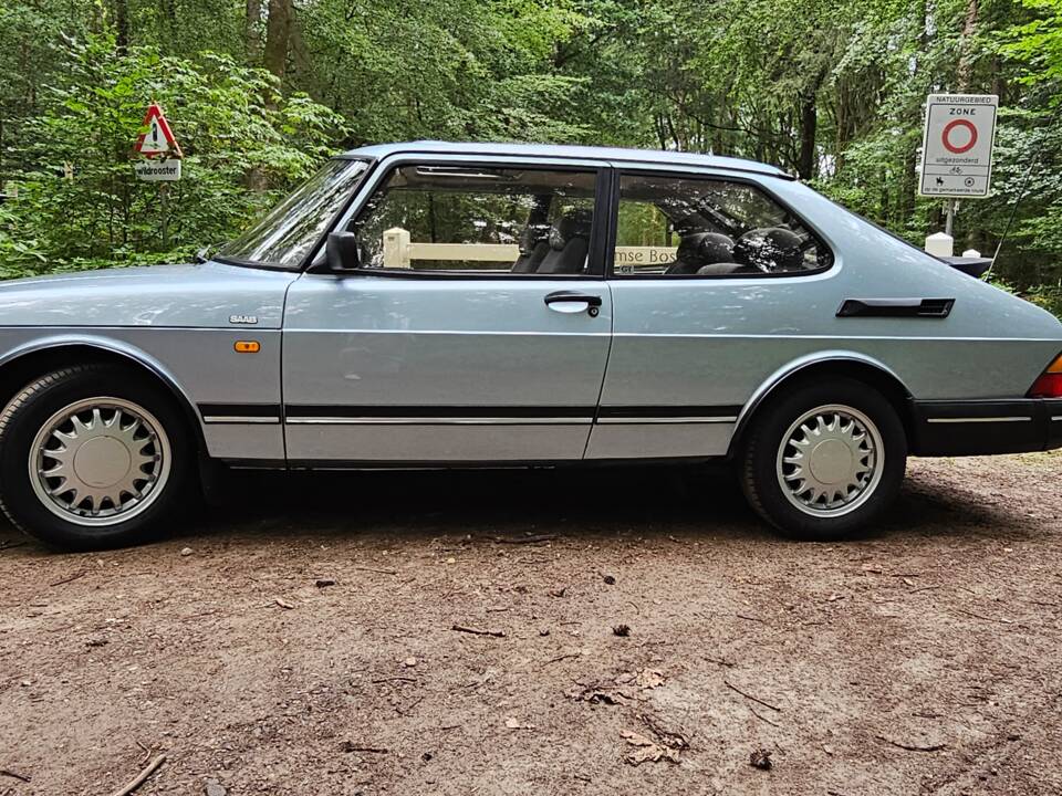 Image 19/22 of Saab 900 S (1992)