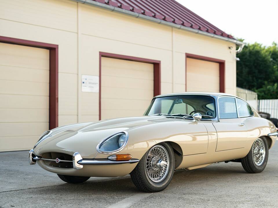 Bild 32/102 von Jaguar E-Type 4.2 (1966)