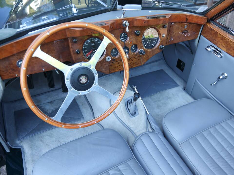 Afbeelding 43/50 van Jaguar XK 140 SE DHC (1957)