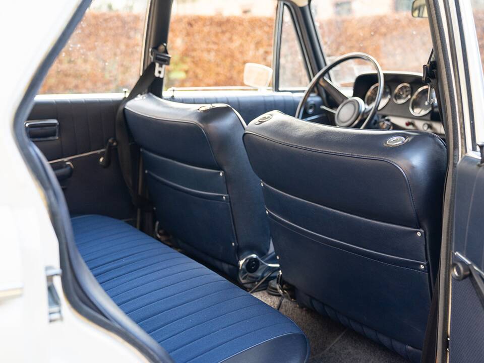 Bild 41/67 von BMW 1800 (1970)