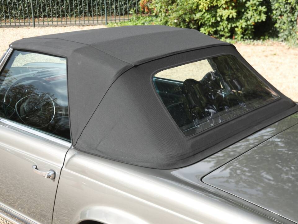 Bild 18/50 von Mercedes-Benz 280 SL (1971)