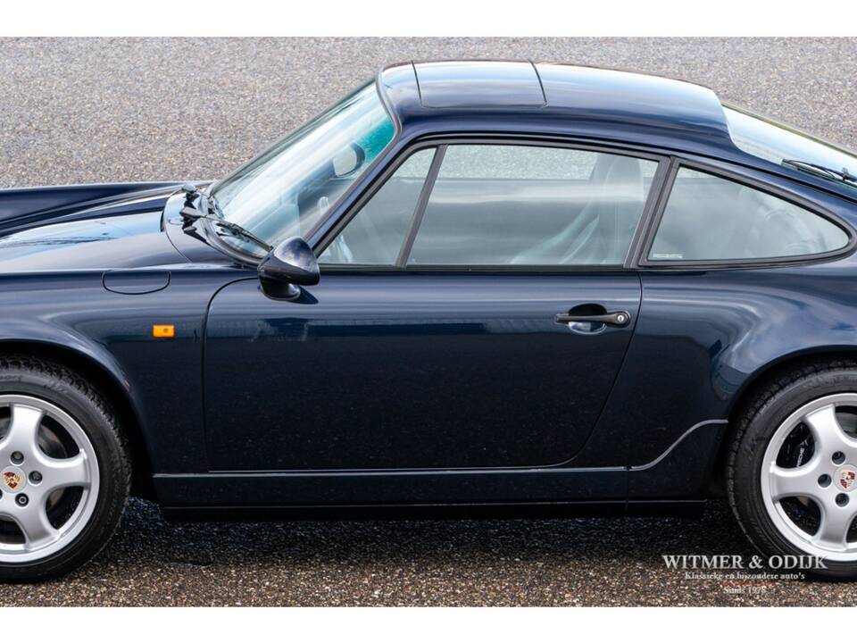 Image 20/33 de Porsche 911 Carrera 4 (1992)