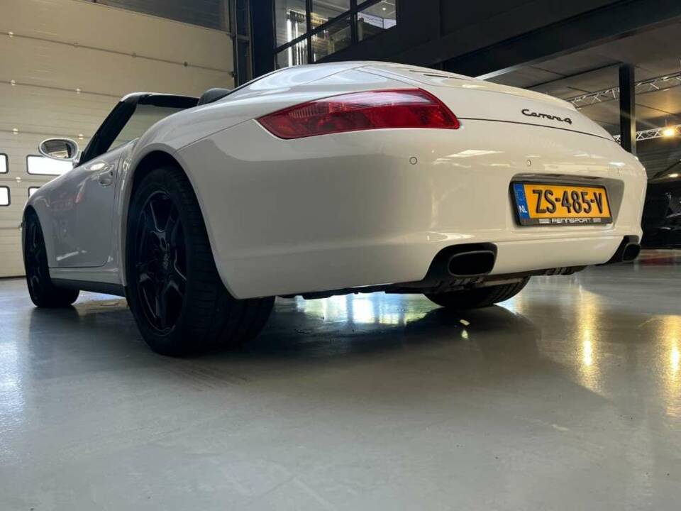 Bild 42/50 von Porsche 911 Carrera 4 (2007)