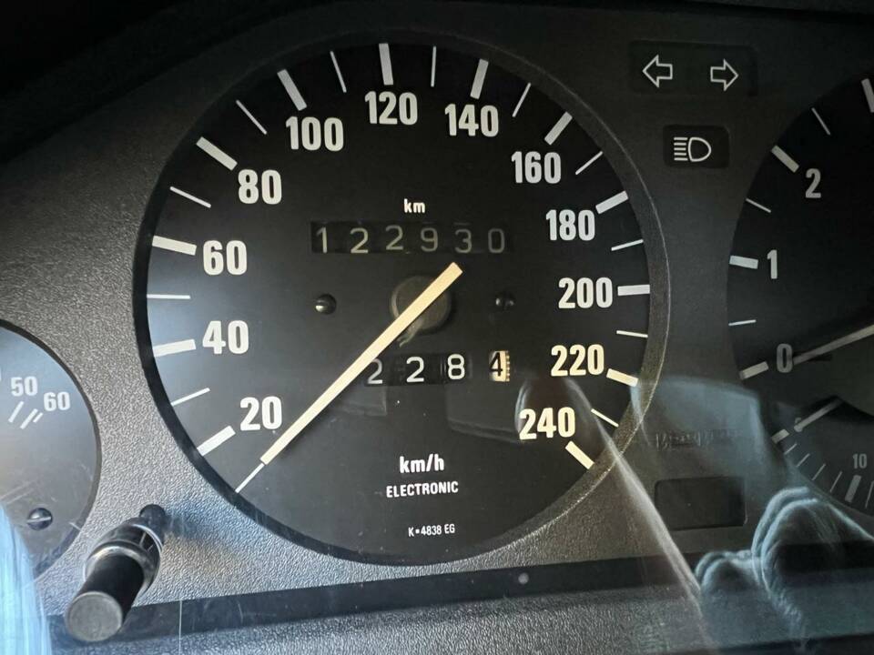 Bild 30/108 von BMW 325ix (1989)