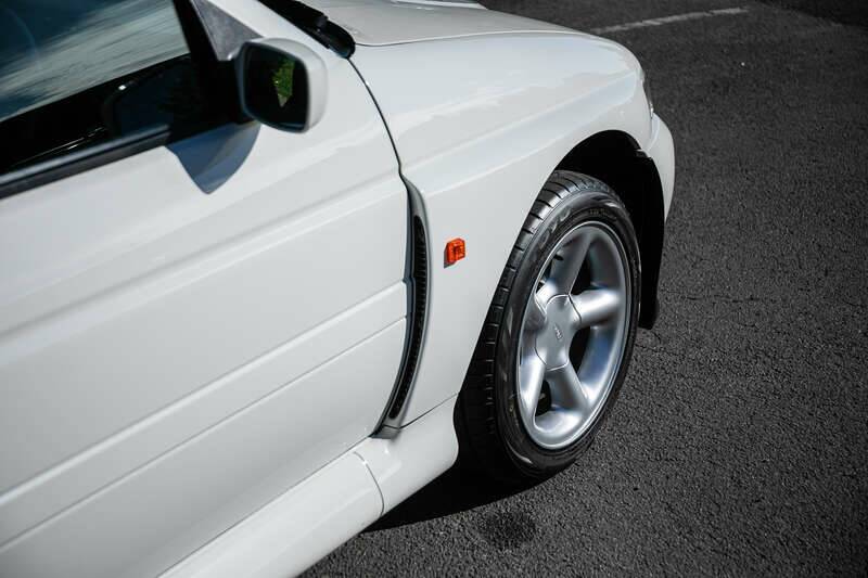 Image 40/41 of Ford Escort RS Cosworth (1995)