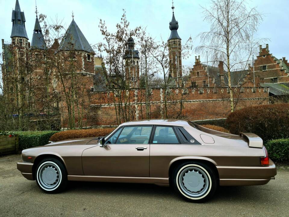 Image 6/8 of Jaguar XJ-S 3.6 (1985)