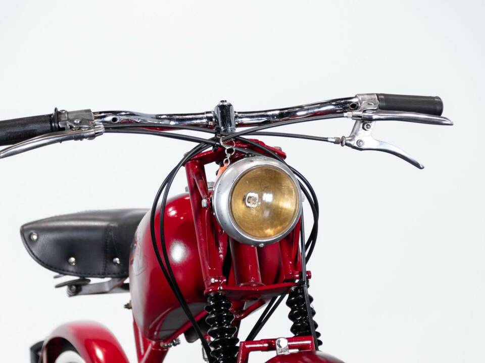 Image 33/46 of Ducati DUMMY (1954)