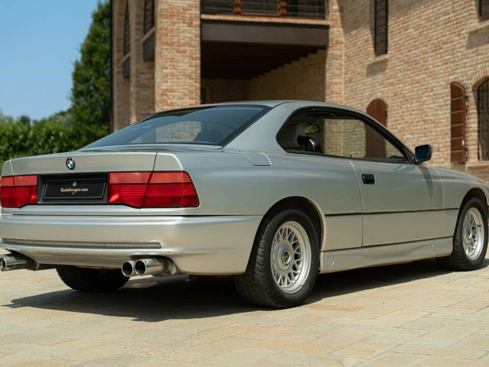 Bild 15/50 von BMW 850i (1990)