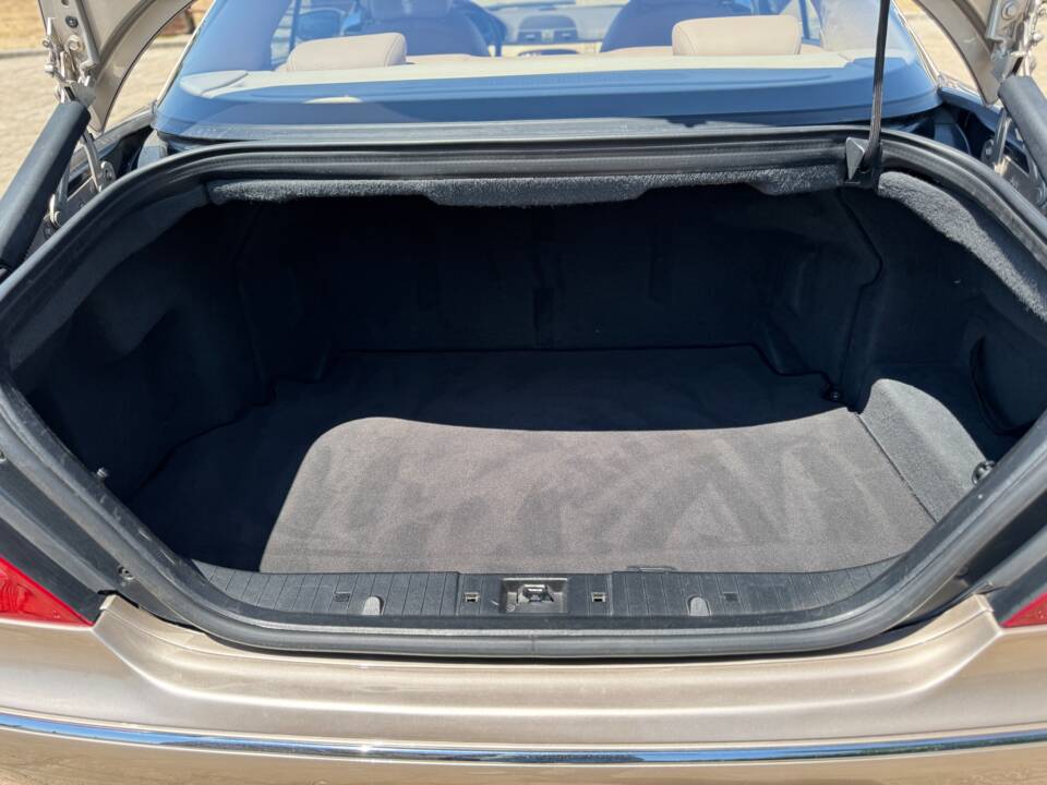Bild 26/29 von Mercedes-Benz CL 500 (2002)