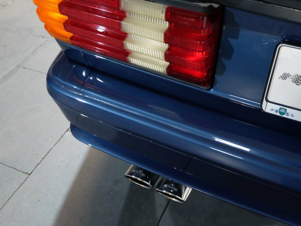 Image 25/29 of Mercedes-Benz 500 SEC (1985)