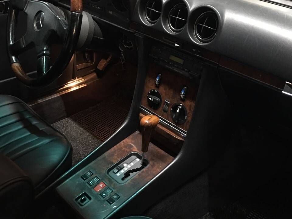 Afbeelding 8/17 van Mercedes-Benz 300 SL (1987)