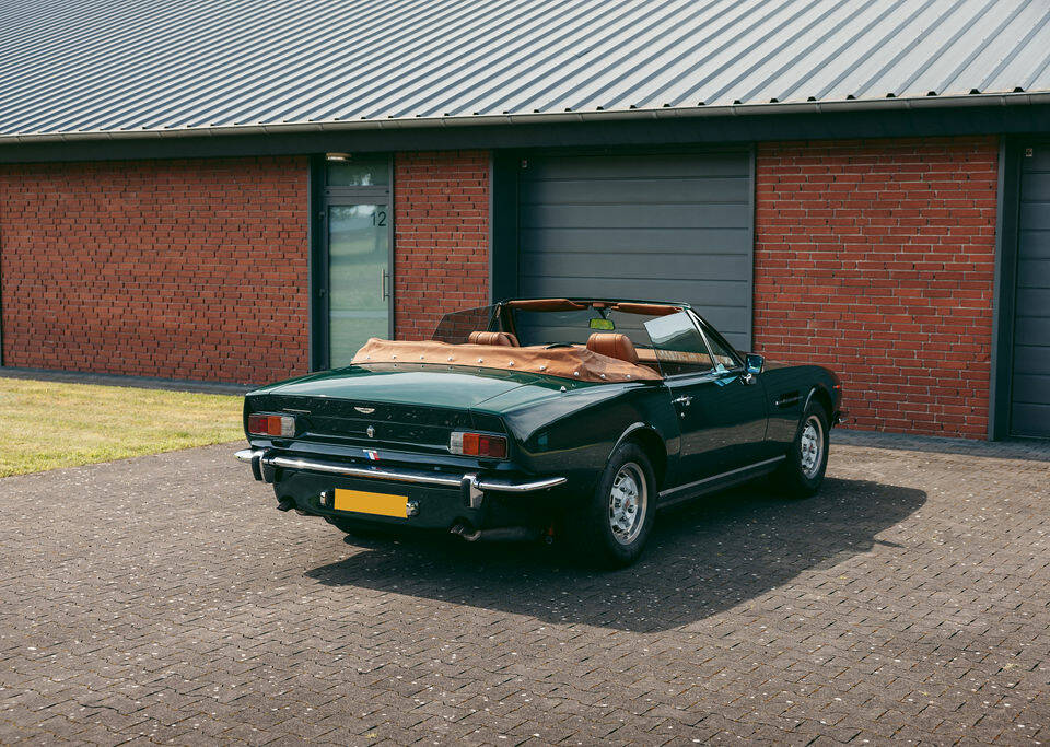 Image 6/15 de Aston Martin V8 Volante (1980)