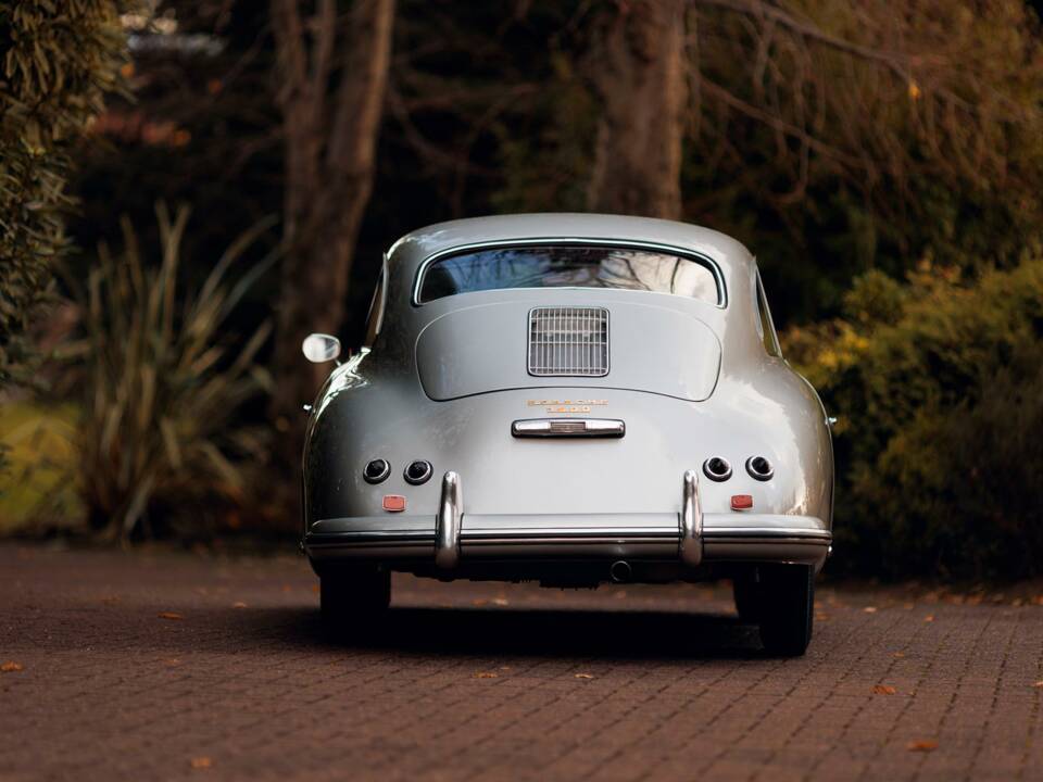 Image 33/50 of Porsche 356 1500 Continental (1955)