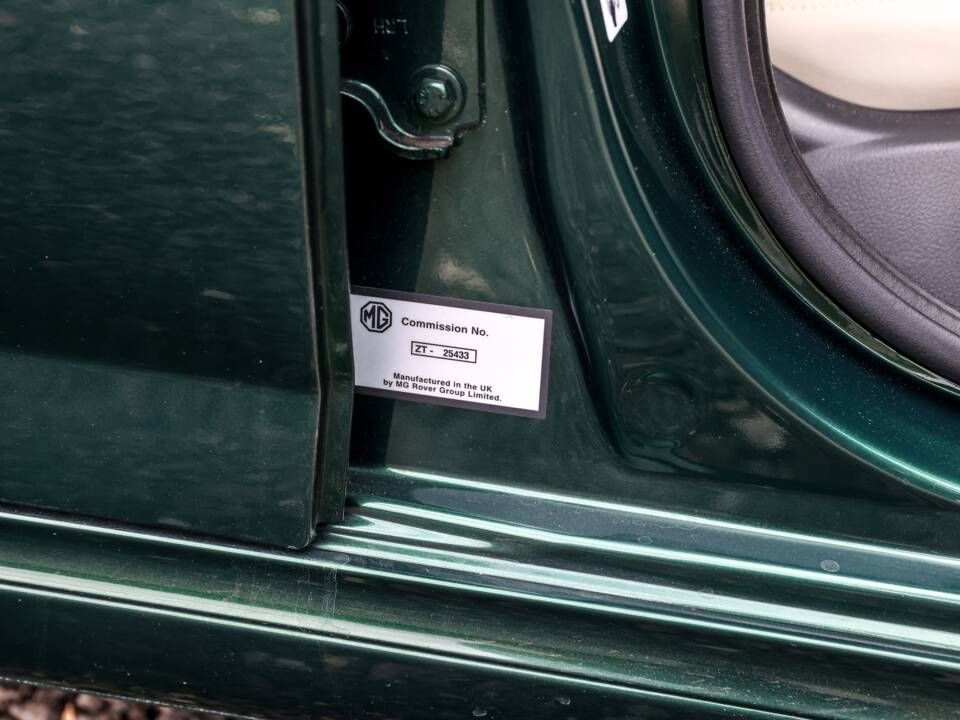 Image 22/26 of MG ZT 260 (2004)
