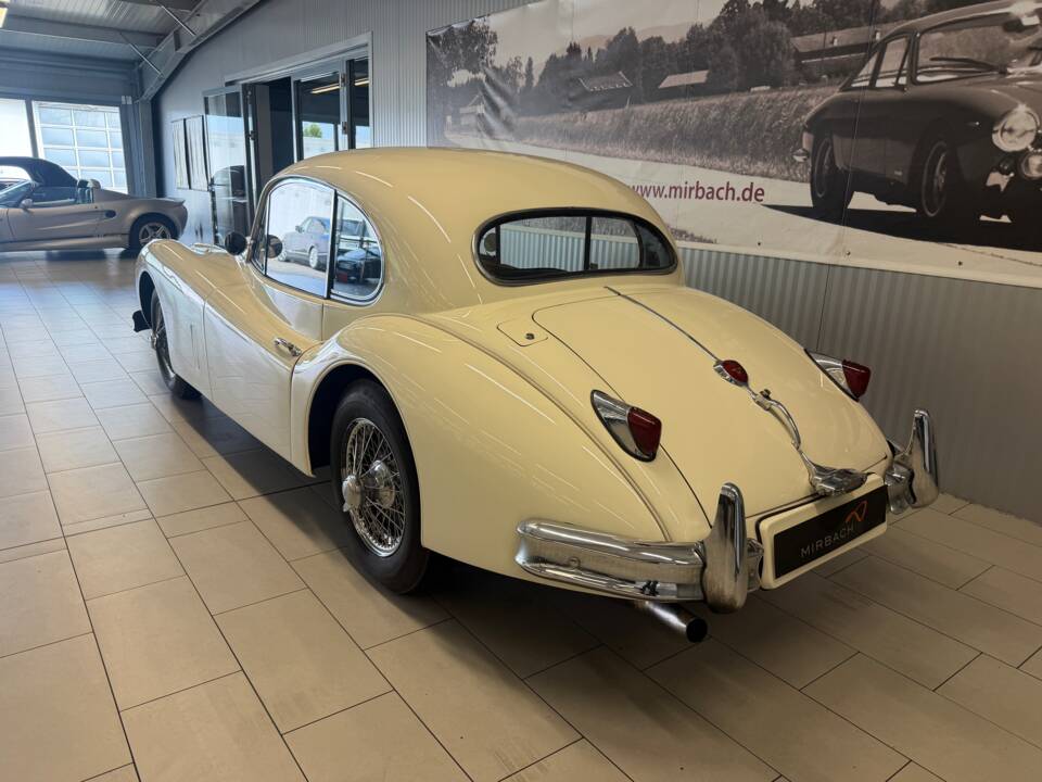 Afbeelding 11/17 van Jaguar XK 140 FHC (1956)