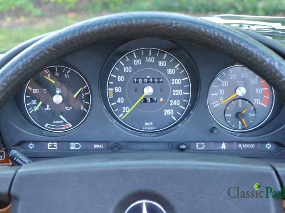 Image 45/50 de Mercedes-Benz 380 SL (1982)