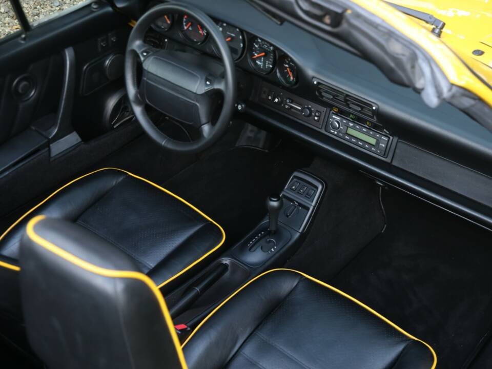Image 34/50 of Porsche 911 Carrera 2 &quot;America Roadster&quot; (1993)