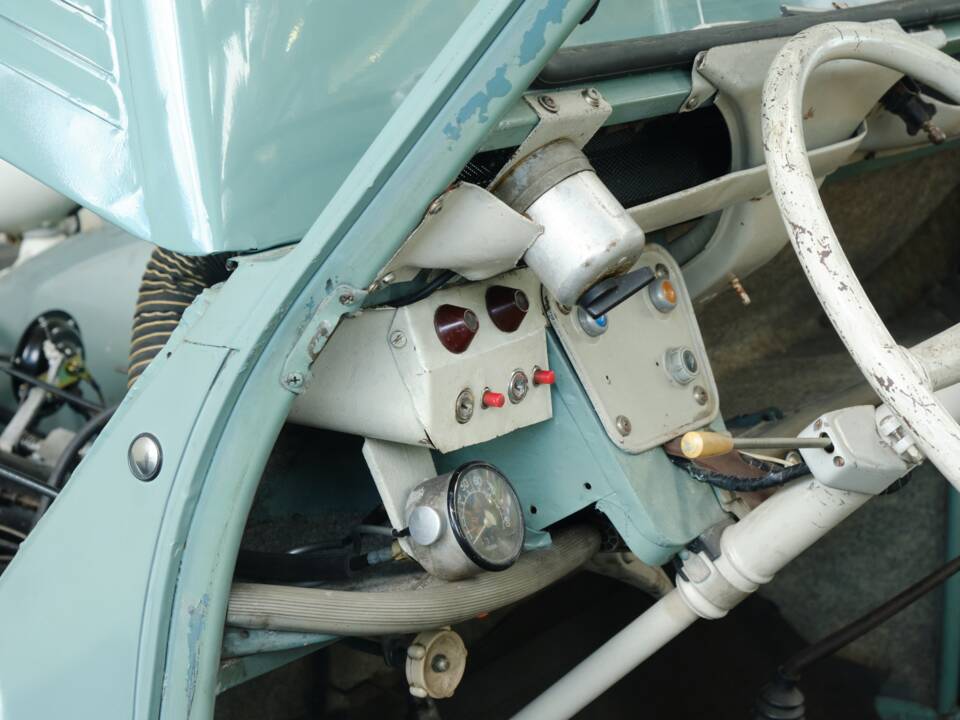 Bild 43/50 von Citroën 2 CV Sahara 4x4 (1964)