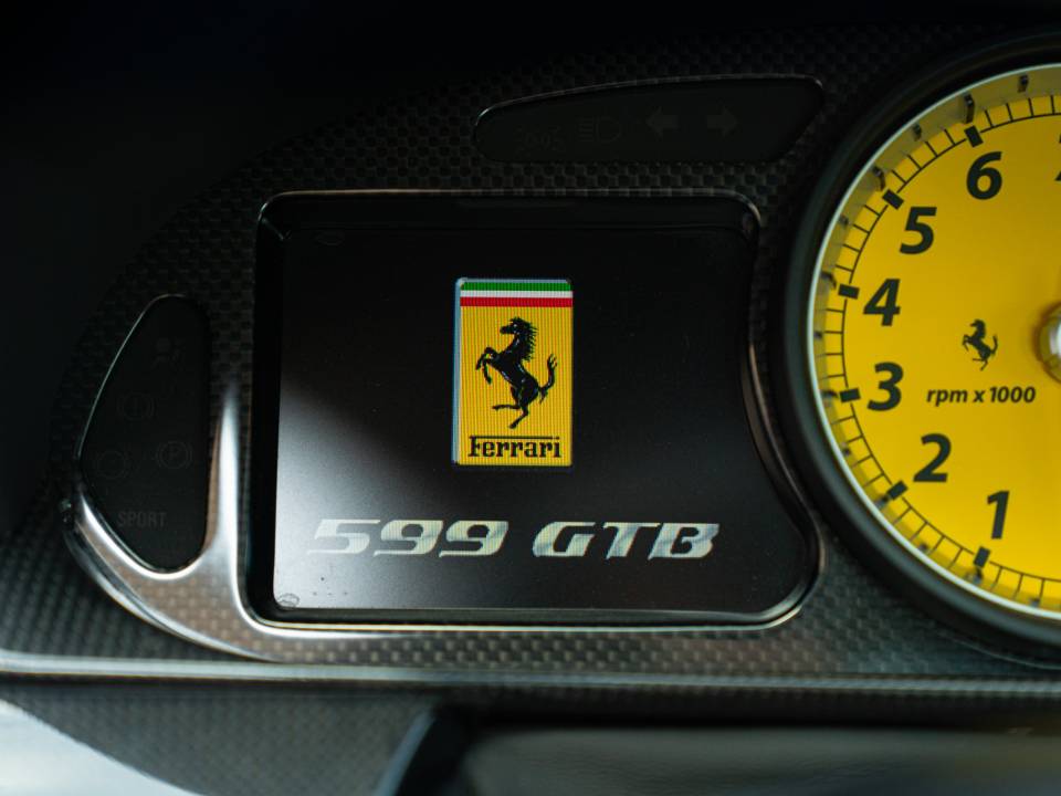 Immagine 35/50 di Ferrari 599 GTB Fiorano (2008)