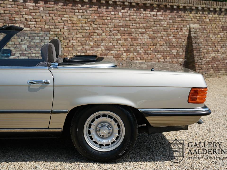 Image 44/50 of Mercedes-Benz 380 SL (1985)