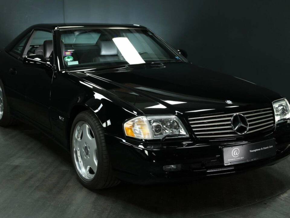 Immagine 8/30 di Mercedes-Benz SL 600 (2001)