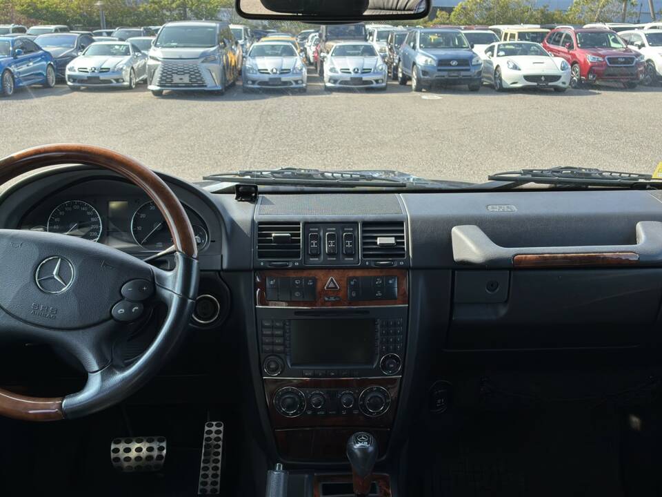 Bild 21/63 von Mercedes-Benz G 500 (lang) (2009)