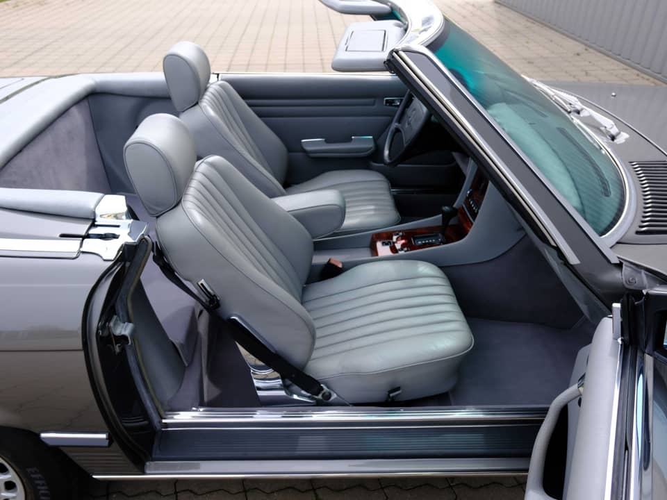 Image 81/96 of Mercedes-Benz 560 SL (1987)
