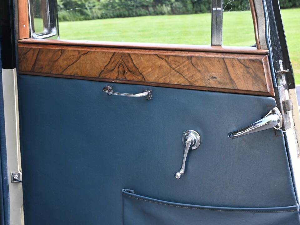 Bild 17/50 von Rolls-Royce 20/25 HP Sport Saloon (1933)