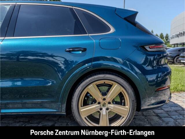 Immagine 14/50 di Porsche Cayenne Turbo E-Hybrid (1900)