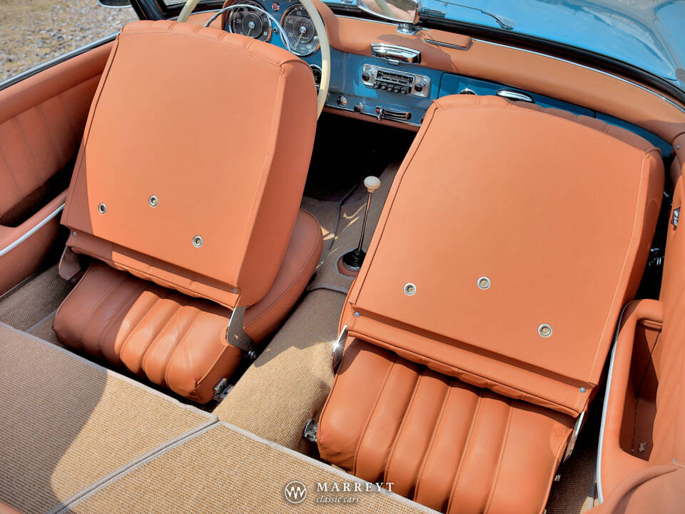 Imagen 37/50 de Mercedes-Benz 190 SL (1962)
