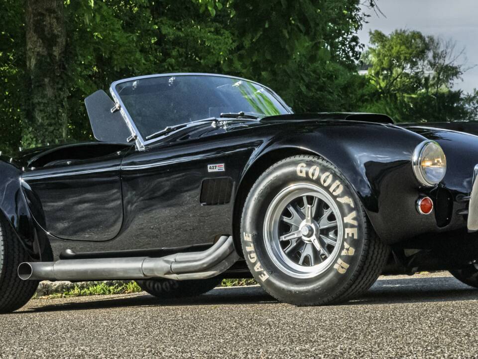 Afbeelding 4/12 van AC Cobra 427 (1965)