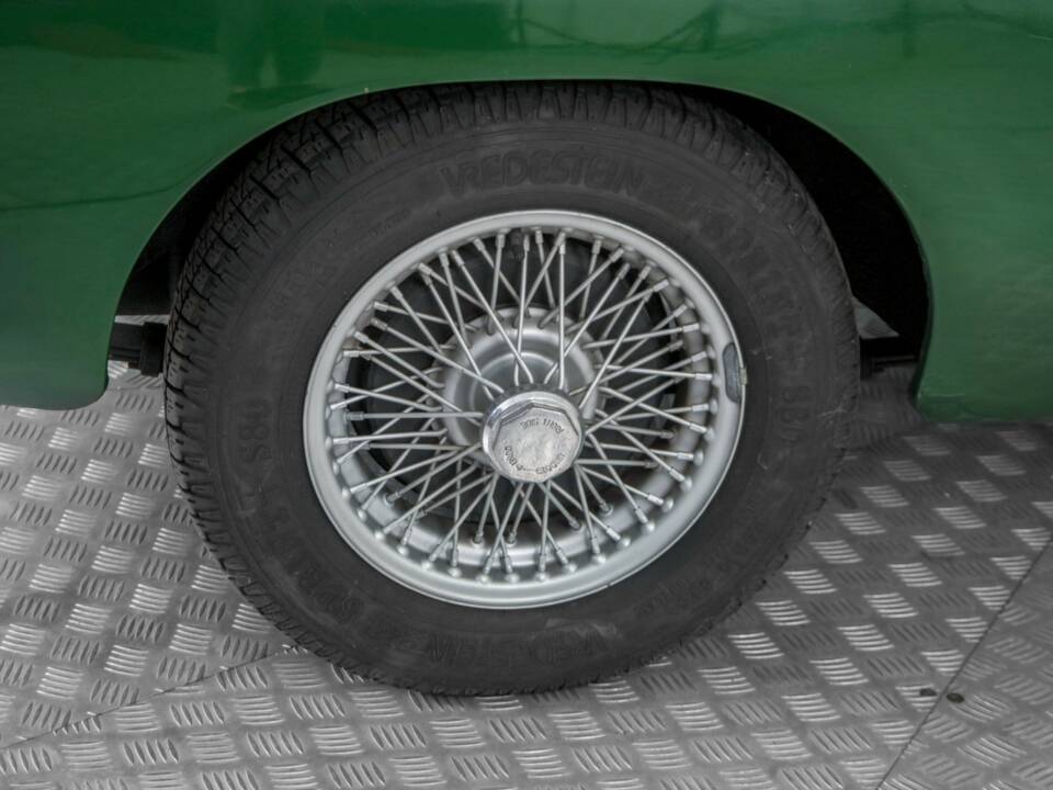 Bild 33/50 von MG MGB GT (1968)