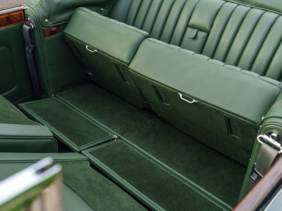 Bild 24/29 von Bentley S1 DHC Park Ward (1958)