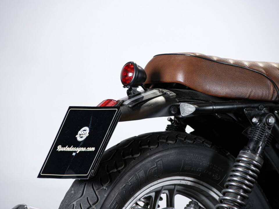 Image 41/50 of Moto Guzzi DUMMY (1986)