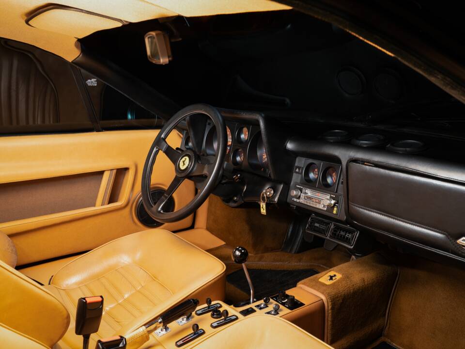 Image 4/27 of Ferrari 512 BBi (1984)