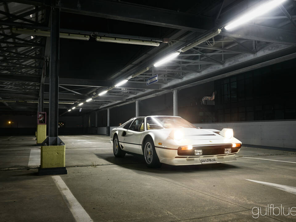 Image 12/72 of Ferrari 208 GTS Turbo (1985)