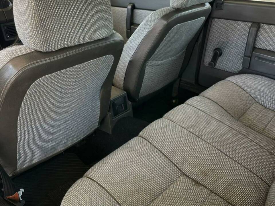 Imagen 3/10 de Alfa Romeo 75 1.8 (1987)