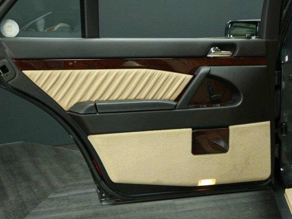 Bild 20/50 von Mercedes-Benz S 600 lang (1994)