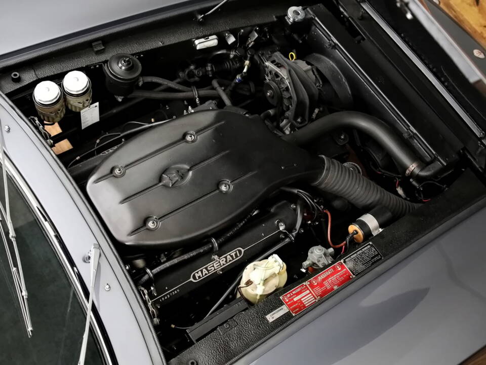 Image 20/23 of Maserati Ghibli Spyder (1970)